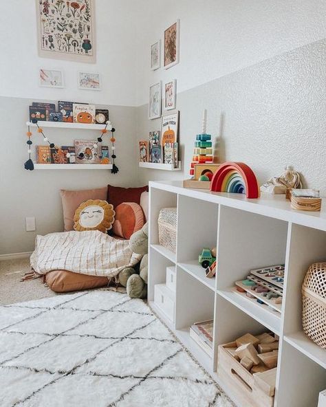 Courtney - PLAYROOM Inspo on Instagram: "⬆️Tap LIKE & hit “SAVE” to give this room a super like! I love this space by @mamatoafox ! Especially this little reading corner with the low picture shelves for books. They are stacked full of so many fall favourites! I also spy the Lego storage boxes from Ikea!💕 What is your favourite part? Let me know in the comments! Head over to @mamatoafox for more Inspo! . . . . . #playroom #playrooms #playroominspo #playroomideas #playroomdecor #playroomdesign Toy Organization Ideas Small Spaces, Reading Corner Kids Room, Toy Organization Ideas, Organize A Playroom, Playroom On A Budget, Reading Corner Kids, Organization Ideas Small Spaces, Playroom Shelves, Playroom Table