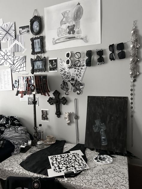 #college #dormdecor #dormroomdecor #interiordesignideas #interior #cool #room #horror #roomdecorbedroom #goth #gothgirl #blackandwhite #aesthetic #inspolook #unique Pink Goth Bedroom, Emo Rooms, Gothic Bedroom Ideas, Blackandwhite Aesthetic, Goth Bedroom, Gothic Bedroom, White Goth, Dorm Inspiration, Dorm Room Designs