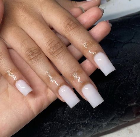 Short White Powder Nails, Nutty White Acrylic Nails, Short Peach Acrylic Nails, White Powder Acrylic Nails, Cum White Acrylic Nails, Cream White Nails, White Powder Nails, White Acrylic Nails Square, Pink Nails Light