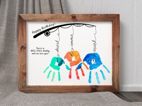 Handprint Gifts, Diy Gifts For Dad, Baby Handprint, Heart Diy, Handprint Craft, Kid Craft, Father's Day Diy, Cadeau Diy, Strongest Glue