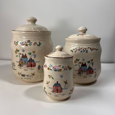 **SOLD** Vintage international stoneware canisters, shoot us an offer or a message if you have any questions! Price: 💲6️⃣5️⃣ #oldstuff #antiques #vintage #austin #coolfinds #explore Stoneware Canisters, Canisters, Stoneware, Austin, Old Things