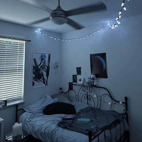 Navy Blue Cozy Bedroom, Black And Blue Bedroom Aesthetic, Small Dark Bedroom Aesthetic, Room Inspo Blue Aesthetic, Navy Blue Aesthetic Bedroom, Dark Ocean Themed Bedroom, Blue Room Asthetics, Black And Grey Dorm Room, Blue Bedroom Walls Aesthetic