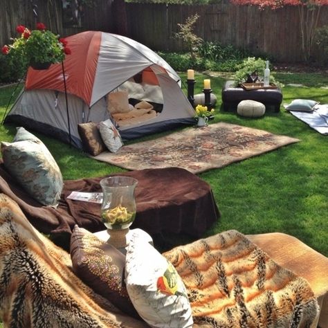 30 DIY Ways To Make Your Backyard Awesome This Summer, Go camping in your own backyard Boho Backyard, Fun Camp, Tent Decor, Glamping Ideas, Tenda Camping, Glamping Party, Kids Backyard, Summer Backyard, Backyard Camping