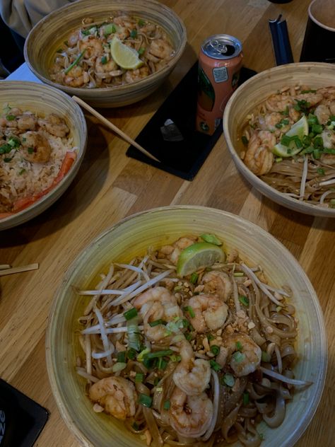 Thai Takeout Aesthetic, Thai Food Dinner Aesthetic, Pad Thai Aesthetic, Thai Aesthetic, Aesthetic Neutral, Thai Food, Thai Recipes, Pad Thai, Japchae