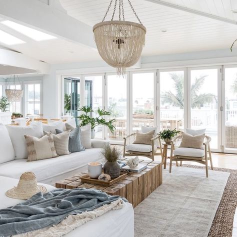 Beach House Living Room, Beach House Interior Design, Coastal Interiors Design, Coastal Living Rooms, Modern Beach House, Beach House Interior, Coastal Living Room, Living Room Inspo, Living Room Inspiration