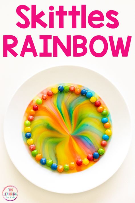 Skittles Rainbow, Colour Activities, Rainbow Lessons, Vetenskapliga Experiment, Rainbow Science, Candy Experiments, Rainbow Experiment, Spring Science, Science For Toddlers