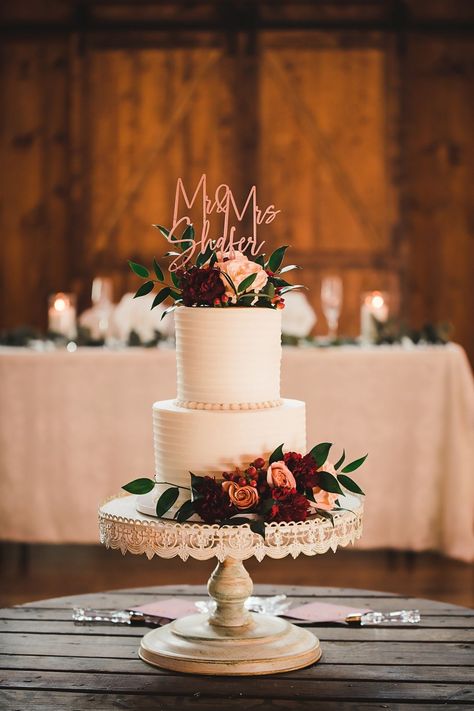 2 Tier Wedding Cake Burgundy Flowers, Fall Wedding Cake Ideas Autumn, Wedding Cake Single Tier, Wedding Cake Burgundy Flowers, Textured Buttercream Wedding Cake, Wedding Cake Emerald Green, Wedding Cake Two Tier, Classy Wedding Cakes, Pink And Burgundy Wedding