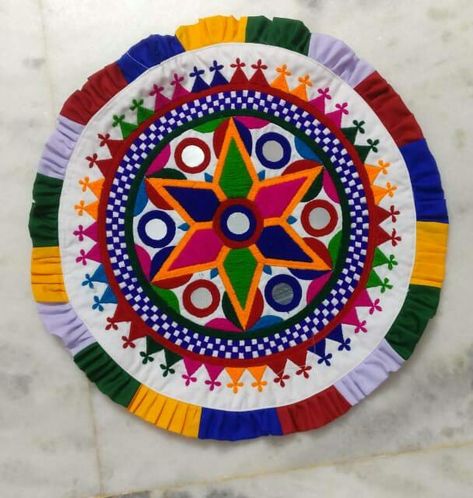 Mirror Work Thali Rumal, Hathi Goti Design Hand Work, Kutch Work Designs, Hand Work Design, Bead Loom Designs, Kutch Work, Hand Embroidery Videos, Diy Embroidery Patterns, Hand Embroidery Kit