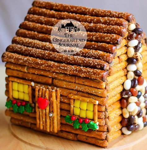 Diy Icing, Homemade Gingerbread House, Cool Gingerbread Houses, Gingerbread House Parties, Gingerbread House Designs, Gingerbread House Cookies, Gingerbread Party, Gingerbread House Kits, Cookie House