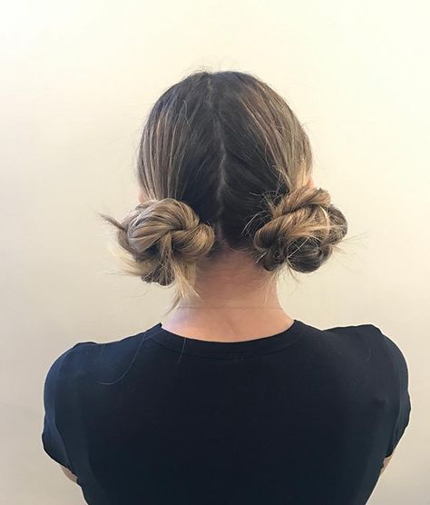 Two Buns Hairstyle, French Girl Hair, Space Bun, Thick Hair Styles Medium, Overnight Hairstyles, Low Bun Hairstyles, Short Hair Bun, Twist Ponytail, Space Buns