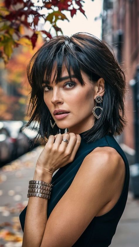 Very Textured Medium Hair, Mid Shag Haircut With Bangs, Mid Length Textured Bob, Shaggy Long Bob With Bangs, Layered Long Bob With Bangs, Bangs With Lob, Bangs Out Of Face Hairstyles, Long Bobs With Bangs, Shoulder Bob With Bangs