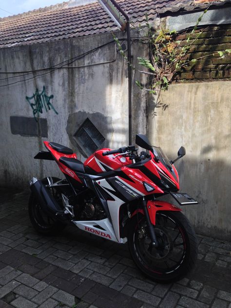 Cbr150r Wallpaper, Cbr 150r Modifikasi, Cbr 150r Modified, Honda Cbr 150r, Cbr 150r, Cbr 250 Rr, Seni Pop, Motor Mobil, Motorcycle Photography