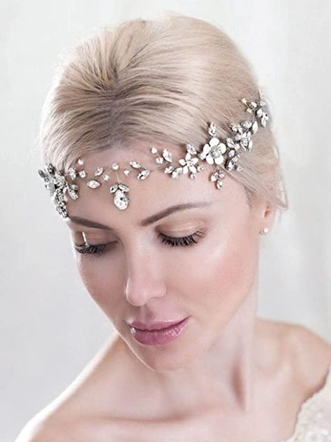 17.7 inches (45 cm), an adjustable size for women and girls. Easy to wear and stay stable. Hair Vine Braid, Hair Pieces For Bride, Bride Hair Vine, Crystal Hair Band, Crystal Bridal Headband, Wedding Dancing, Headpiece Accessories, Wedding Hairband, Crystal Hair Vine