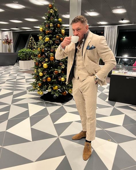 Conor Mcgregor Suit, Mcgregor Suits, Dad Outfits, Connor Mcgregor, Suit Colors, Tan Suit, Rich Lifestyle, Conor Mcgregor, Three Piece Suit