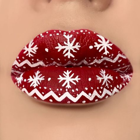 Christmas Lipstick Ideas, Christmas Lipstick, Lip Stencil, Christmas Lips, Lip Ideas, Holiday Eye Makeup, Lipstick Ideas, Crazy Lipstick, French Manicure Acrylic Nails