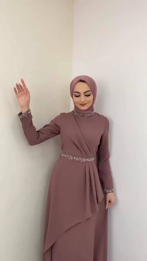 precious_makeup_academy • Audio Asli Braidsmaid Dresses, Elegant Silk Dresses, Dress Kondangan, Model Gamis, Simple Bridesmaid Dresses, Modern Hijab Fashion, Girls Dress Outfits, Modest Fashion Hijab, Soiree Dress