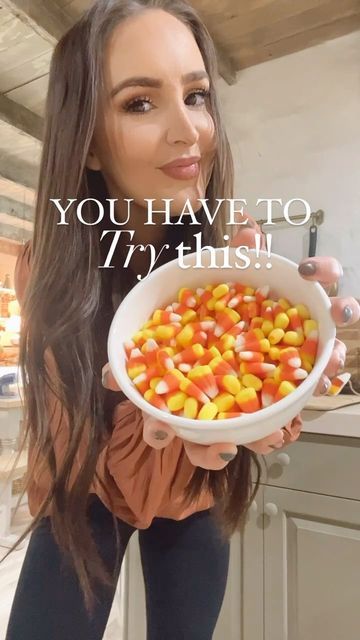 Melted Candy Corn Recipes, Butterfinger Candy Corn, Fall Candy Corn Snack, What To Do With Candy Corn, Recipes With Candy Corn, Homemade Candy Corn, Candy Corn Treats, Candy Melts Ideas, Corn In Microwave