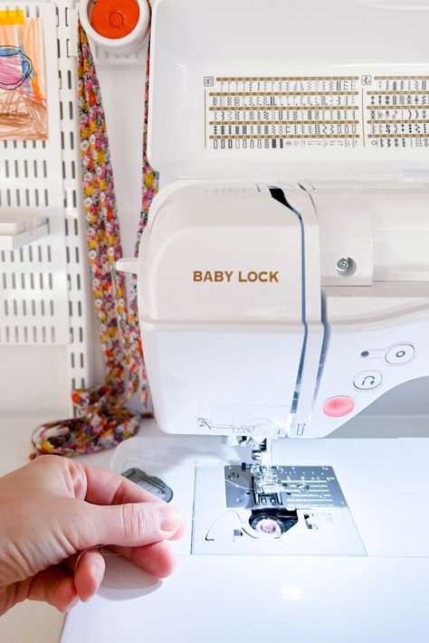 Baby Lock Sewing Machines, Babylock Sewing Machine, Baby Lock Sewing Machine, Teaching Sewing, Room Supplies, Sewing Machine Reviews, Needle Threaders, Sewing Machine Cover, Needle Threader