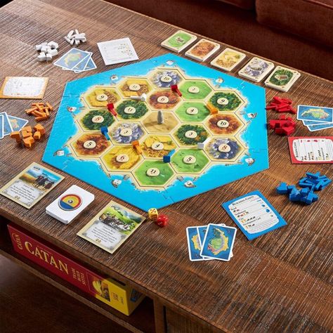 Catan Board Game, Catan Board, Settlers Of Catan, Diy Bird Bath, Painted Pots Diy, Strategy Board Games, Board Game Design, Family Boards, Family Board Games