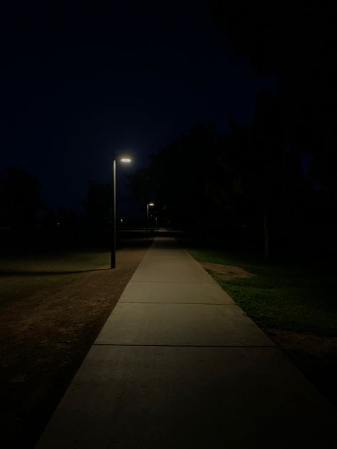 Backroom Pictures, Dark Room Creepy, Strangulation Aesthetic, Dream Core Background, Unsettling Backgrounds, Dark Outside Background, Autophobia Aesthetic, Horror Asthetic Picture, Creepy Places Aesthetic