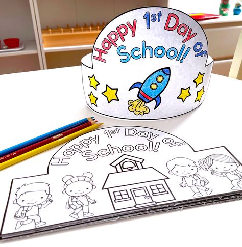 September Preschool Activities, Class Scrapbook, Happy 1st Day Of School, Writing Practice Kindergarten, Book Cover Design Ideas, Ingles Kids, Weather Activities For Kids, September Preschool, Cover Design Ideas