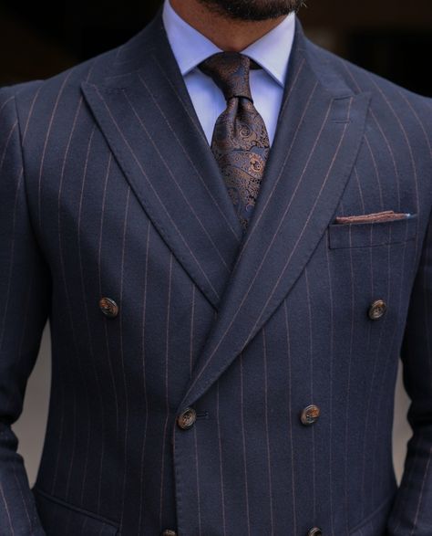 Dark Grey Pinstripe Suit Men, Navy Blue Double Breasted Suit Men Wedding, Chalk Stripe Suit, Blue Colour Suit, Navy Blue Pinstripe Suit, Double Breasted Pinstripe Suit, Double Breasted Suit Men, Nice Suits, Blue Pinstripe Suit