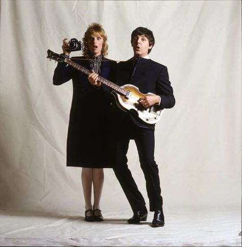 Paul, Linda, Nikon F2 Martha My Dear, Paul And Linda, The Quarrymen, Beatles Girl, Paul And Linda Mccartney, Bug Boy, Beatles Pictures, Sir Paul, Linda Mccartney