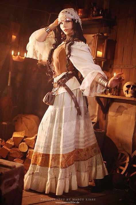 . Pirate Poses, Corp Perfect, Moda Steampunk, Santa Sara, Carnaval Tenerife, Steampunk Women, Bohemian Mode, Estilo Hippie, Steampunk Costume