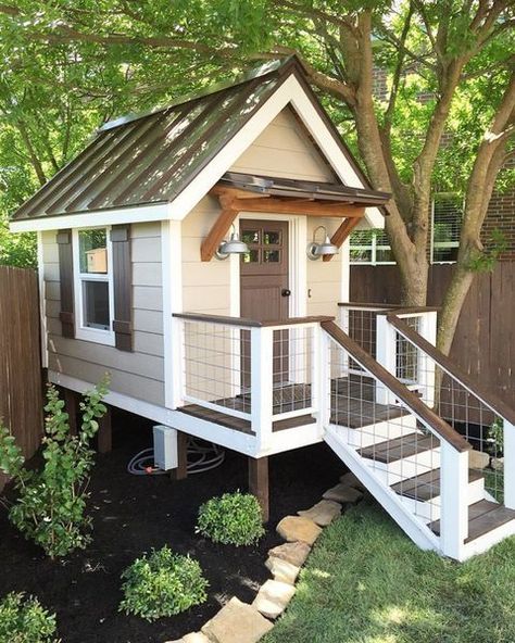 Playhouse Ideas Outdoor, Backyard Clubhouse, Playhouse Ideas, Lighting Farmhouse, Backyard Storage Sheds, Playhouse Plans, Tree House Diy, Backyard Playhouse, Diy Playhouse