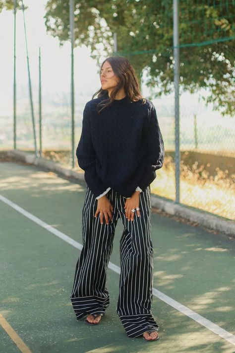 Striped Trousers Outfit, Autumn Styles, Mum Style, High Waisted Pants Outfit, Striped Trousers, Copenhagen Style, January 2024, Boyfriend Style, Mode Inspo