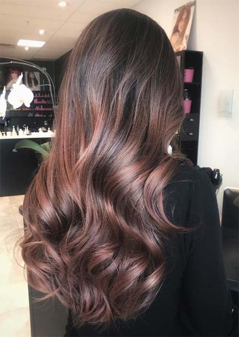 Rose Brown Hair Trend: 23 Magical Rose Brown Hair Colors to Try Rose Brown Hair, Brown Hair Trends, Brown Hair Shades, Chocolate Brown Hair Color, Brown Ombre Hair, Hair Color Light Brown, Waist Trimmer, Ombré Hair, Brown Balayage