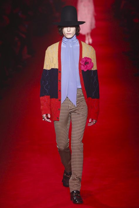 LIVESTREAM OF THE GUCCI FALL/WINTER 2016 MENSWEAR SHOW HERE. Gucci Menswear, 2016 Menswear, Mens Fashion Week, Fall Winter 2016, Menswear Collection, Milan, Fashion Week, Fall Winter, Vogue