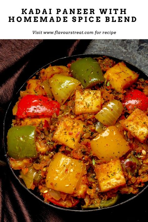 Kadai Paneer Recipe, Indian Paneer Recipes, Easy Paneer Recipes, Paneer Curry Recipes, Kadai Paneer, Capsicum Recipes, Restaurant Style Recipes, Paneer Dishes, Indian Veg Recipes