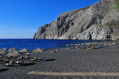 The most famous beaches of Santorini, are Perissa, Kamari, Red #Beach and Monolithos. The beaches of Perissa, Kamari and Monolithos are of black volcanic sand to deep blue waters. Those beaches are located on the east coast of the #island and offer several #tourist infra structure. © Gil Giuglio Perissa Santorini, Santorini Beaches, Perissa Beach, Kamari Beach, Things To Do In Santorini, Santorini Island Greece, Greek Sea, Oia Santorini, Santorini Island