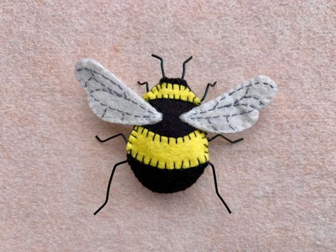 The Beguiling Bumble Bee | Downeast Thunder Farm Felt Dragonfly Pattern, Felt Insects Free Pattern, Bug Plush Pattern, Felt Insects, Bumblebee Crafts, Felt Bugs, Bee Hive Craft, Bear Patterns Free, Camp Stove