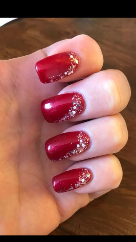 Red holiday nails