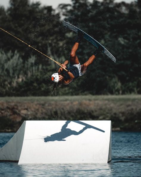 Wakeboarding Aesthetic, Wake Board, Wake Boarding, Project 2025, Water Skiing, Wakeboarding, Scarecrow, Water Sports, Snowboarding