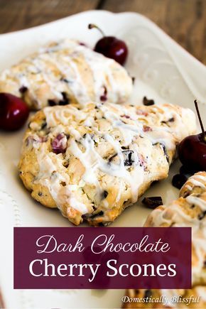 Dark Chocolate Cherry scones Chocolate Cherry Scones, Cherry Scones Recipe, Cherry Scones, Baking Scones, Scones Recipe Easy, Bread Puddings, Pane Dolce, Cherry Recipes, Brunch Ideas