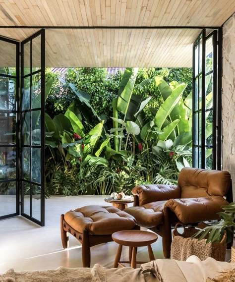 Eco Design Interior, Tropical Interior Design, Cozy Loft, Tropical Interior, Tropical Architecture, Casa Container, Green Architecture, Tropical House, Loft Design