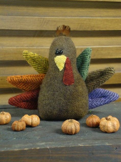 Little Gobbler Turkey Pattern, Primitive Gatherings, Felt Pattern, Wool Projects, Art Populaire, Thanksgiving Crafts, Craft Patterns, Felting Projects, Fall Thanksgiving