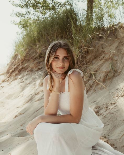 beach day 🌞 #indianaphotographer #michiganphotographer #bentonharbor #silverbeach #stjosephmichigan #michigan #indiana #beach #beachphotos #beachphotoshoot #beachvibes #senior Senior Beach Photoshoot, Senior Picture Ideas Beach, Picture Ideas Beach, Indiana Beach, St Joseph Michigan, Benton Harbor, Senior Picture Ideas, Beach Photoshoot, Beach Photos