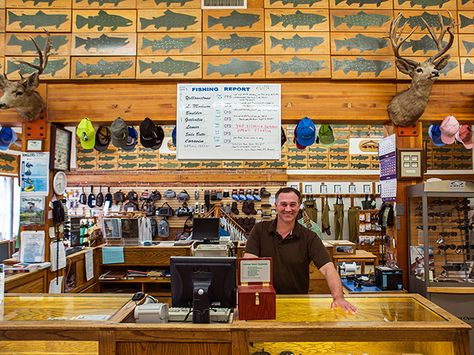 Picture of employee Matt Nispel standing behind the counter at Dan Bailey's Fly Shop Fresh Fish Shop Design, Fishing Workshop, Fishing Display Retail, Bait And Tackle Shop, Fish Store, Bait Shop, Fishing Store, Fishing Shop, Fly Shop