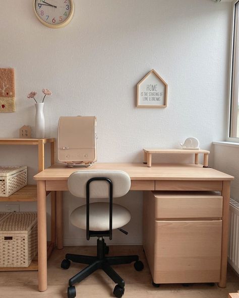 Study Table Ideas, Ideal Bedroom, Japanese Home Decor, Study Room Decor, Small Bedroom Decor, Minimalist Room, Minimalist Interior Design, Room Design Bedroom, Study Desk