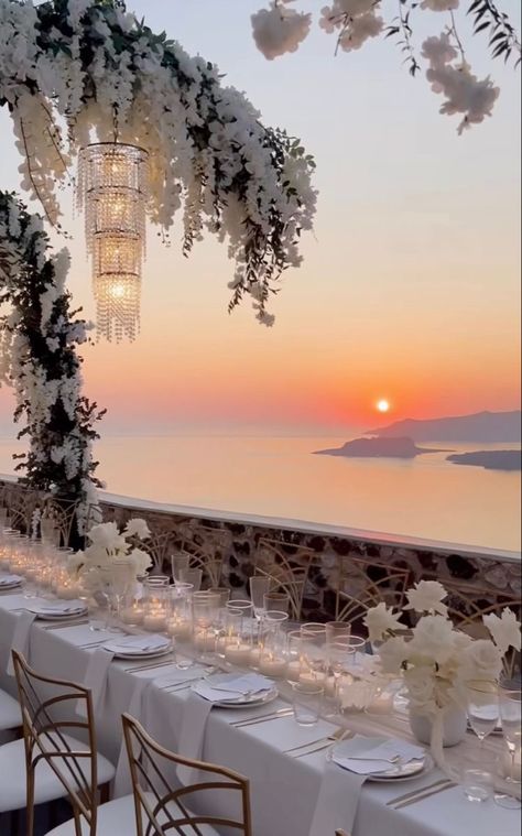 Big Family Dinner, Dream Wedding Reception, Dream Beach Wedding, Dream Wedding Decorations, Dream Wedding Venues, Greece Wedding, Future Wedding Plans, Dream Wedding Ideas Dresses, Wedding Mood