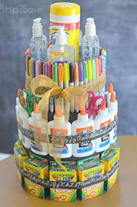 School Supply "Cake" (Back to School Gift Idea) - Hip2Save Dry Erase Marker Teacher Gift, Teacher Appreciation Gifts From Students Diy, Teacher Gifts Handmade, Grad Party Teacher Theme, Teacher Grad Party Ideas, Teacher Themed Party, Teacher Basket Ideas, Teacher Themed Graduation Party, Handmade Gifts For Teachers