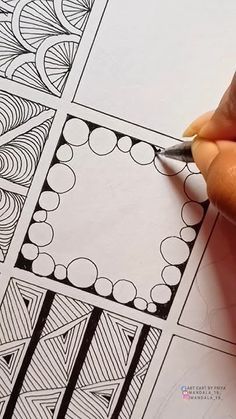 Easy Zentangle Pattern🖤 #shorts #zentangleart #trending #doodle #artshorts How To Draw Zentangle Patterns, Designs To Draw Patterns Easy, Easy Doodles Drawings Creative, Zen Doodle Patterns Easy, Zentangle Patterns Flower, Zen Tangle Patterns, Doodle Techniques, Doodle Zen, Saturday Ideas