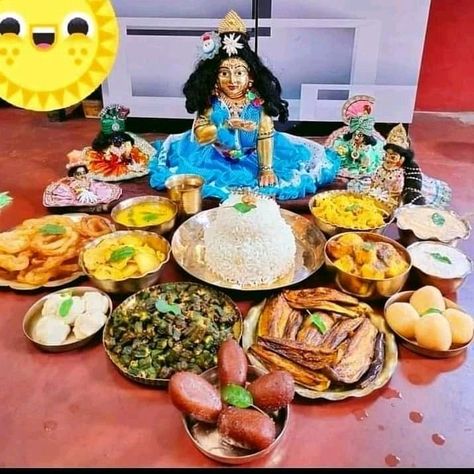 Rade Krishna, Happy Birthday Chocolate Cake, Durga Pooja, Krishna Consciousness, Eating Food Funny, Bengali Bridal Makeup, Laddu Gopal Dresses, Birthday Chocolate, Ladoo Gopal