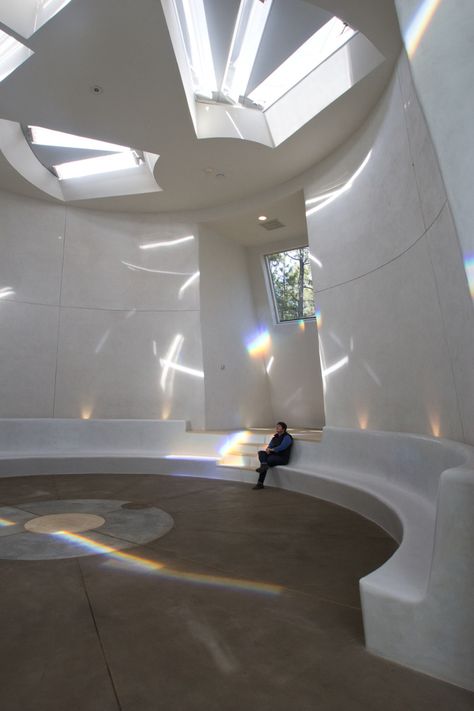 Holy Architecture for Earthly Devotion. In the 1990s, Virginia Dwan conceived of the Dwan Light Sanctuary, a secular space for contemplation that would be free and open to the public. She collaborated with artist Charles Ross, known for his work with prisms and light, and architect Laban Wingert to create the Dwan Light Sanctuary in Montezuma, New Mexico on the grounds of the Montezuma Castle and the United World College. Sun Light Architecture, Light Architecture Concept Model, Meditation Architecture Design, Sensory Architecture Concept, Meditative Architecture, Reflected Ceiling Plan Interiors, Light And Space Architecture, Contemplation Architecture, Quartz Architecture