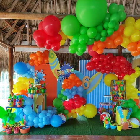 Splish Splash Birthday Party, Kids Pool Party Birthday, Splish Splash Party, Baby Birthday Party Theme, Pool Party Themes, Pool Party Kids, Splash Party, Surf Party, Birthday Party Decorations Diy