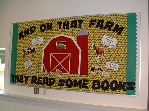 Farm Reading Bulletin Board Farming Classroom Theme, Farm Theme Book Fair, Farm Classroom Theme Bulletin Boards, Farm Preschool Room Decor, Farm Theme Bulletin Board, Farm Bulletin Board Ideas, Farm Classroom Decorations, Teacher Paint, Barnyard Classroom